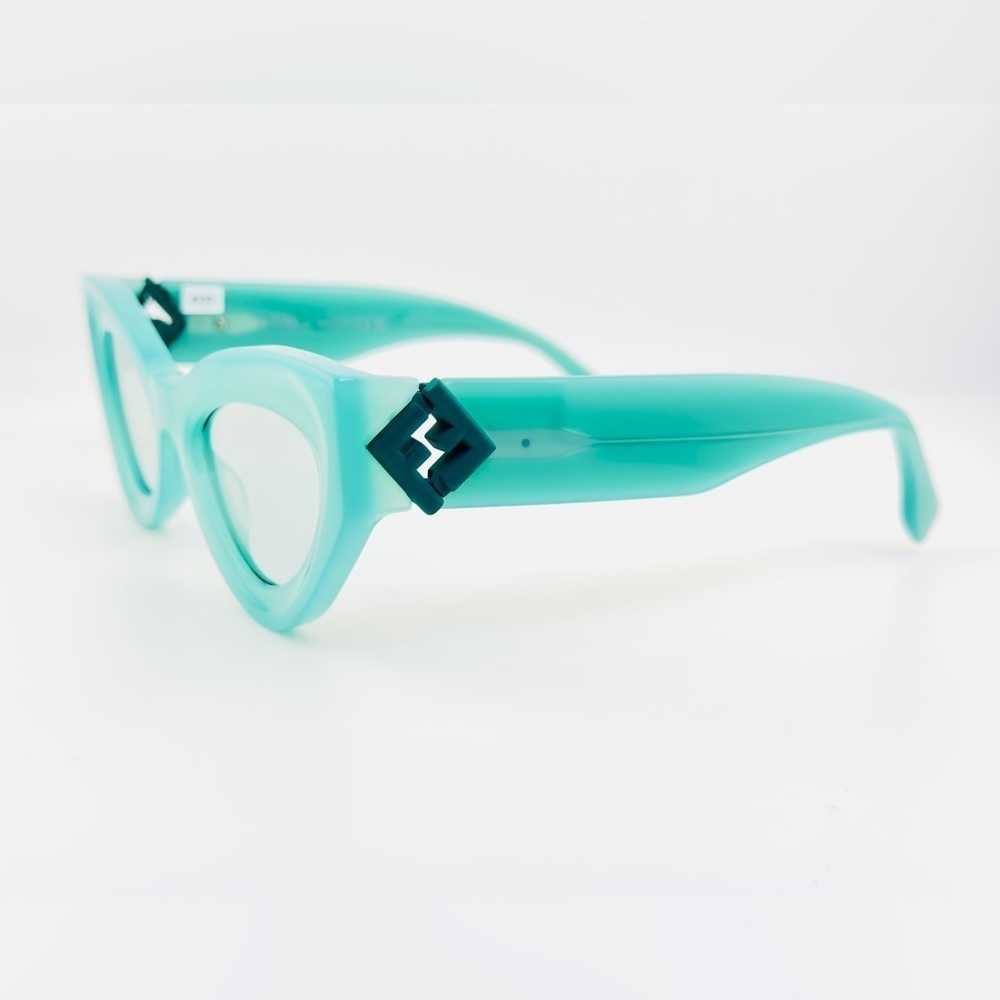 FENDI FF Diamonds Cat-eye women’s sunglasses FE401461 Light Green Frame - Picture 9 of 16